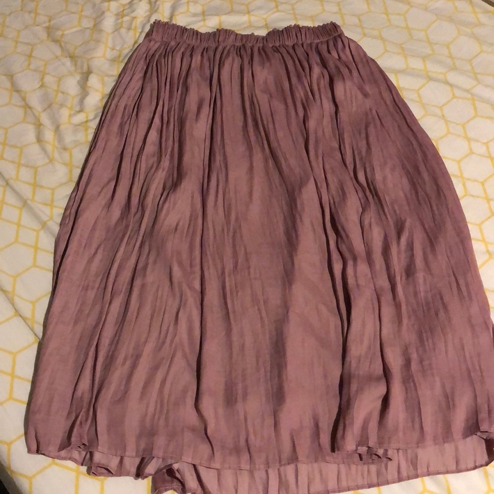 Gap Midi pleated skirt.